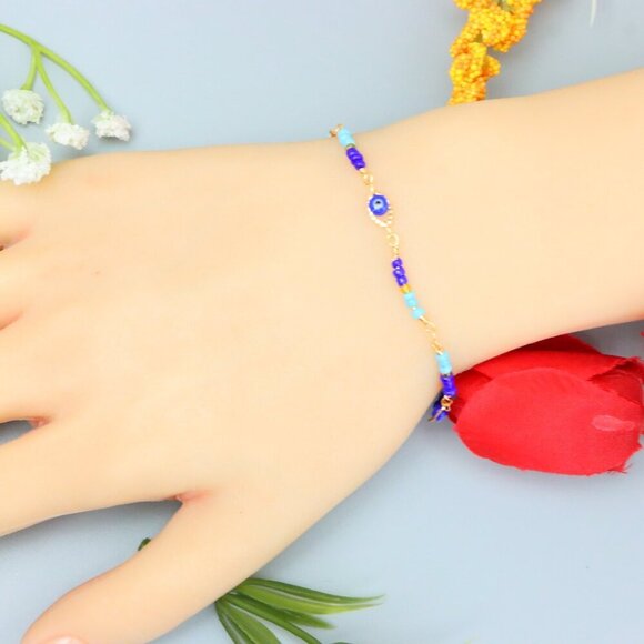 "Elegant & Trendy Bracelet, A Perfect Gift for Women, Thoughtful, EVCH1899 - Picture 9 of 10